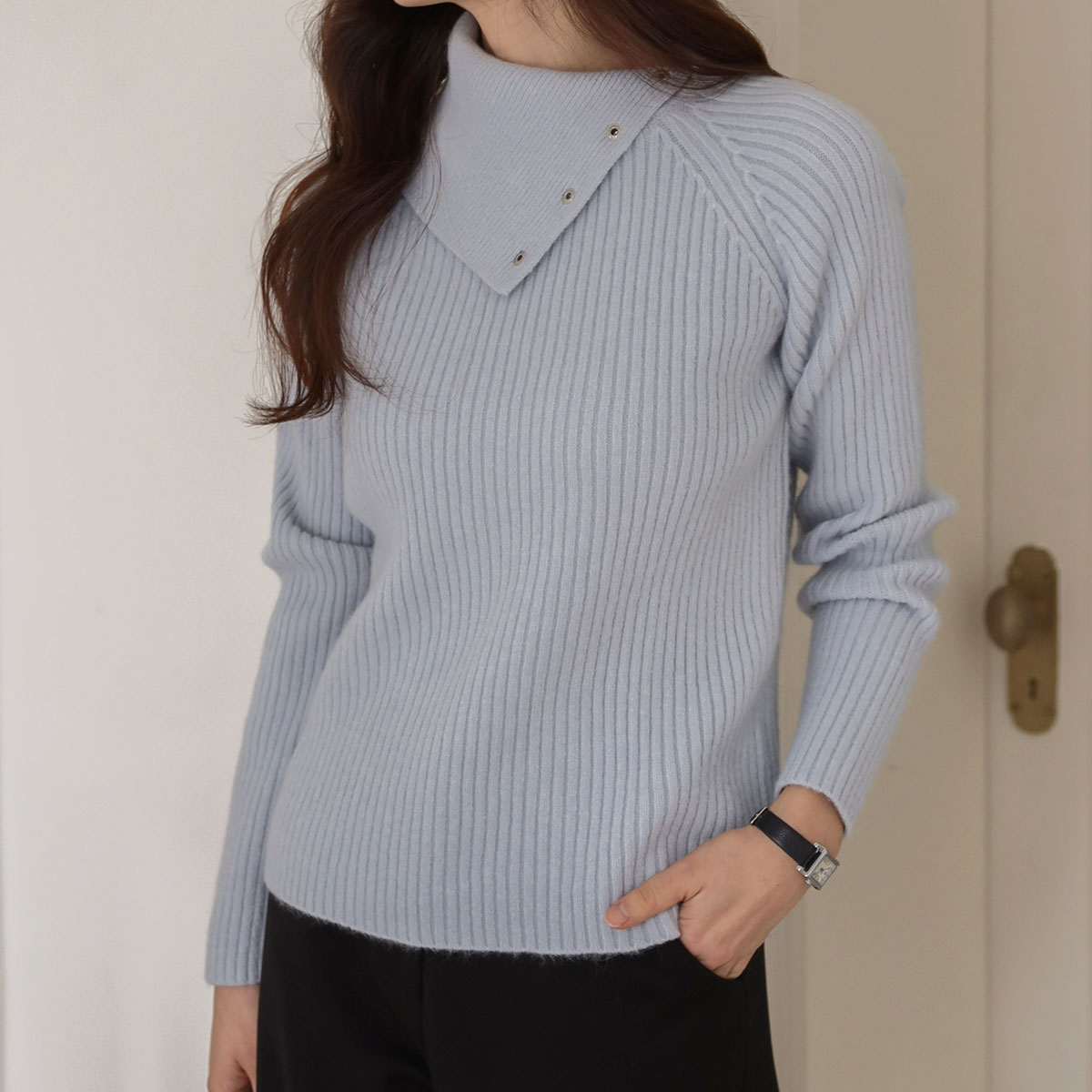 <b>[Limited Quantity SALE]</b> Side Button Corrugated Knit Turtleneck