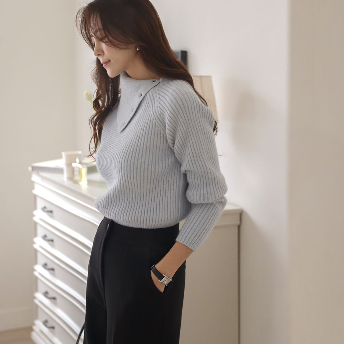 <b>[Limited Quantity SALE]</b> Side Button Corrugated Knit Turtleneck