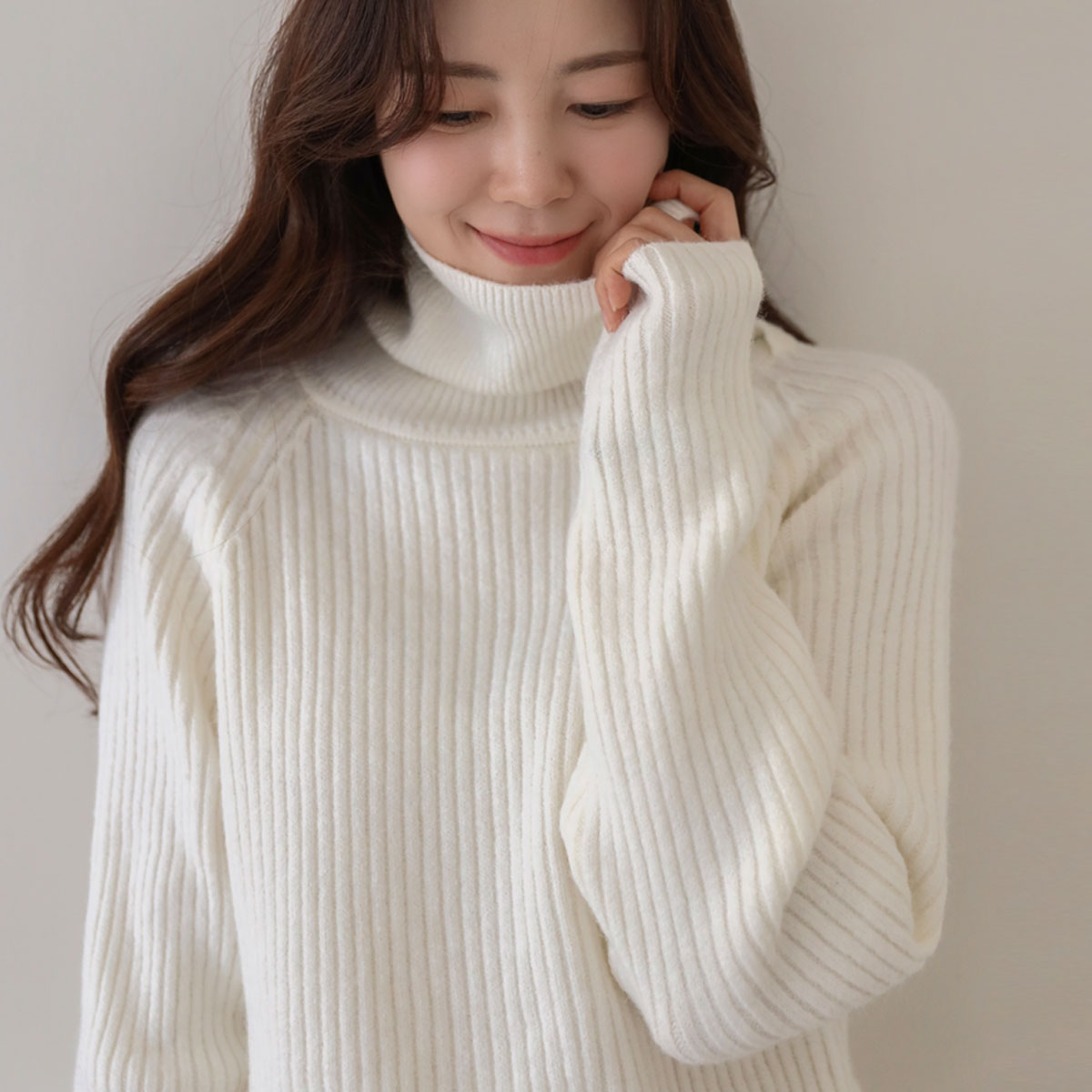 <b>[Limited Quantity SALE]</b> Side Button Corrugated Knit Turtleneck