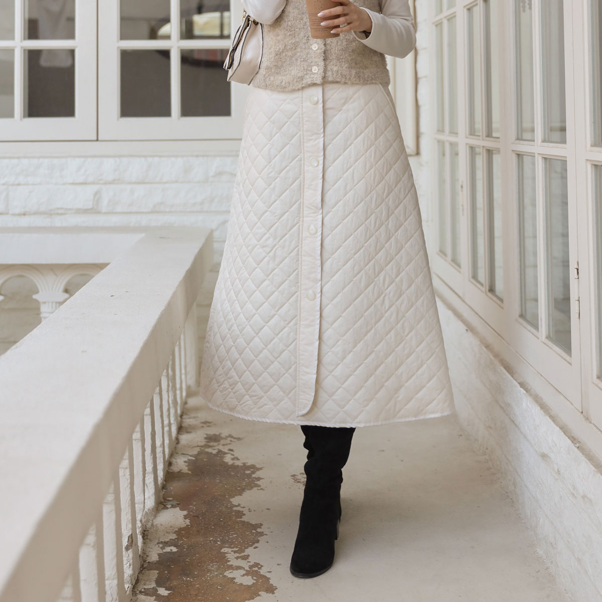 Button-up flare skirt