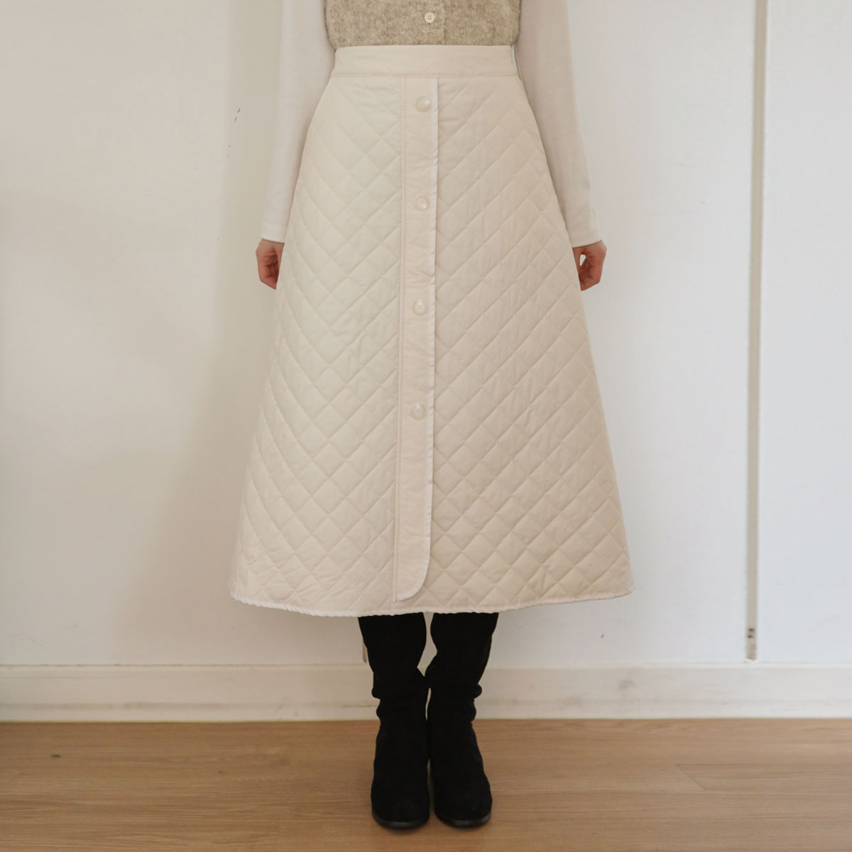 Button-up flare skirt