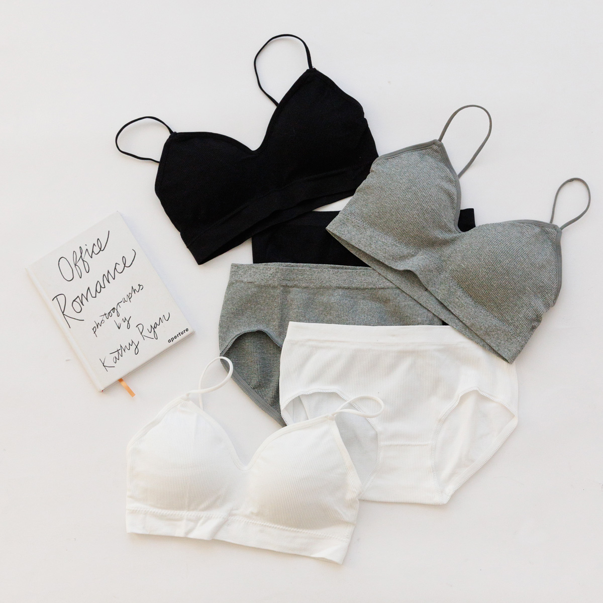 <b>[Limited-Time Discount]</b> No-Wire All-Day Bralette Set