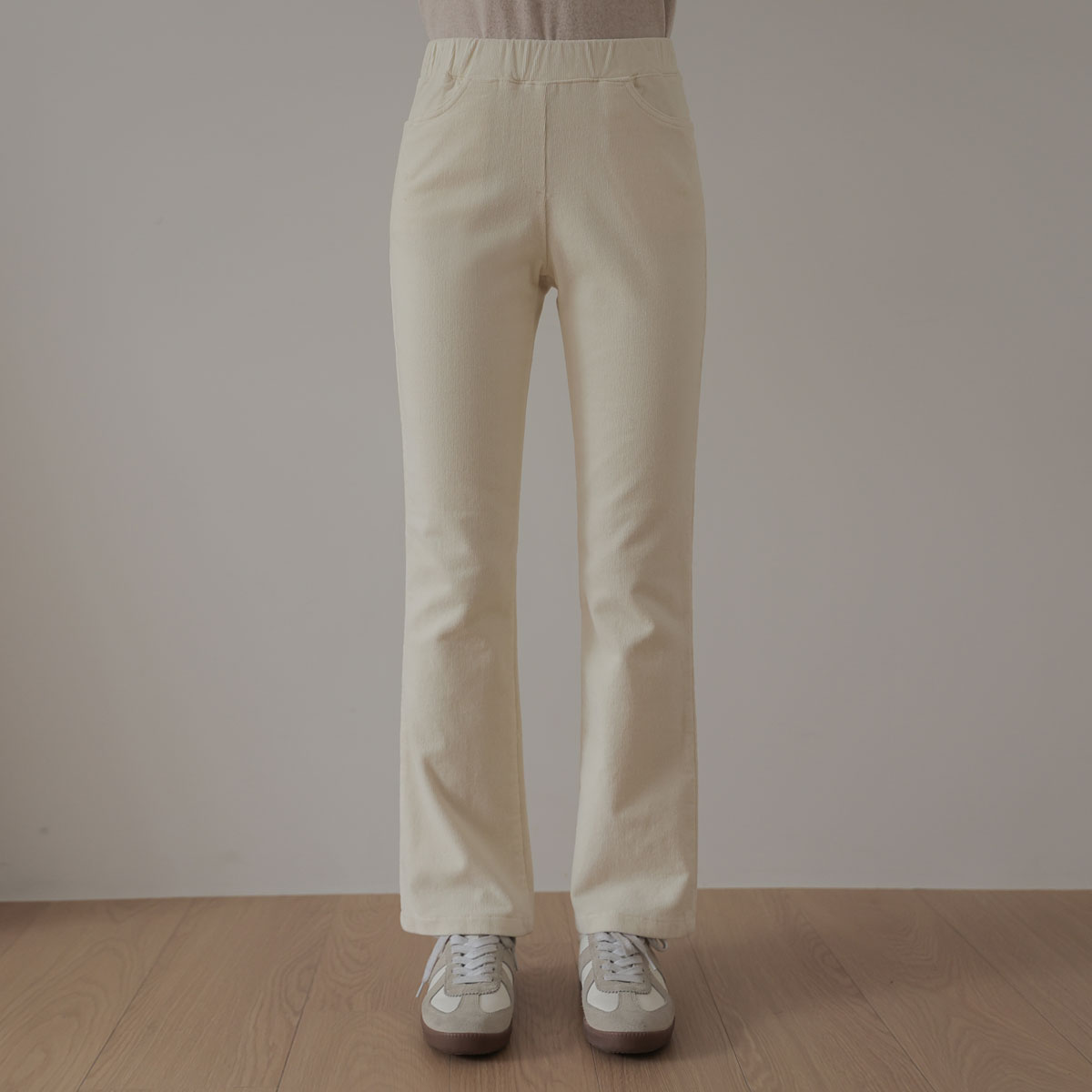 <b>[Limited Quantity SALE]</b> The Mood Semi-Bootcut Corduroy Pants (S-XL)