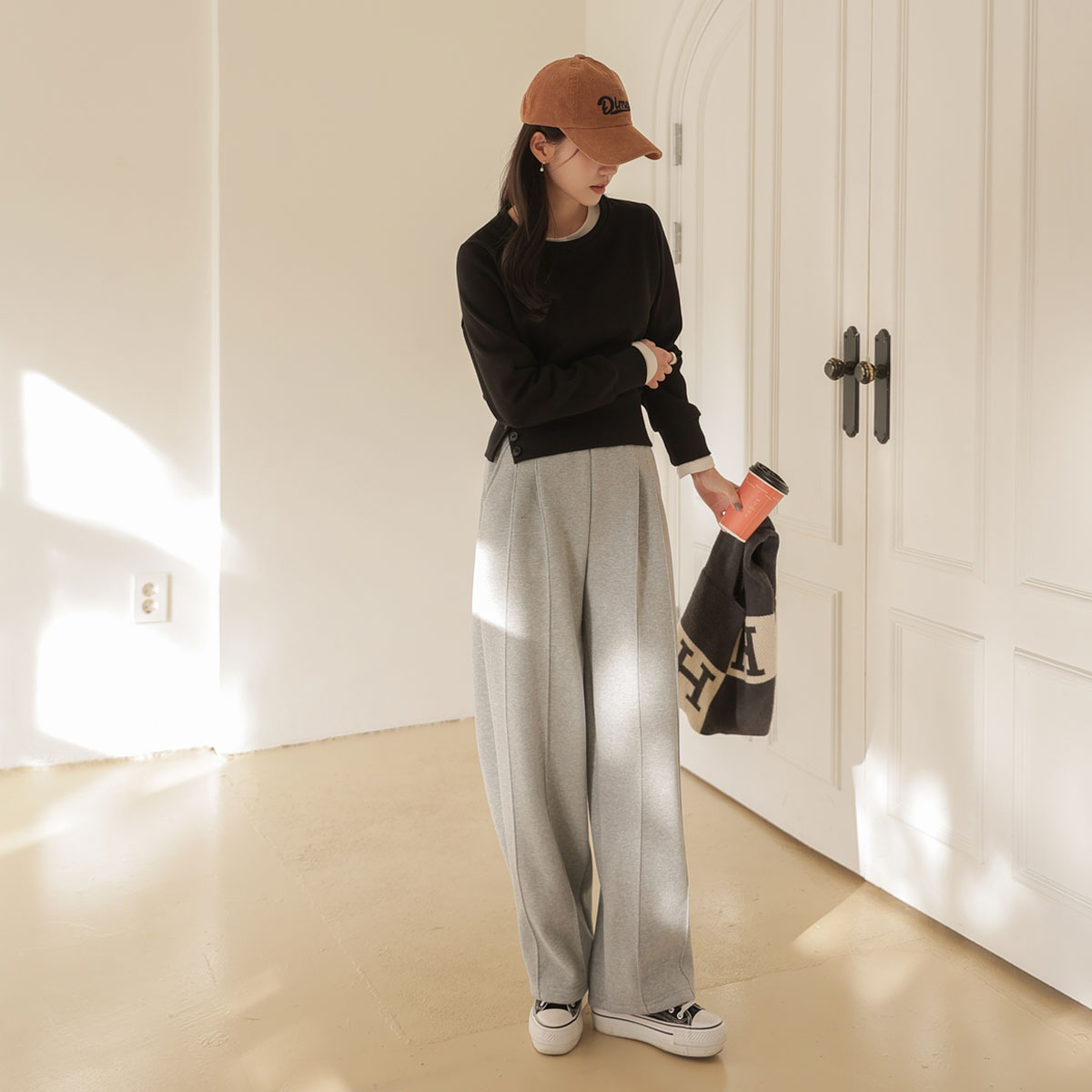 Slim button fleece cropped man-to-man tee