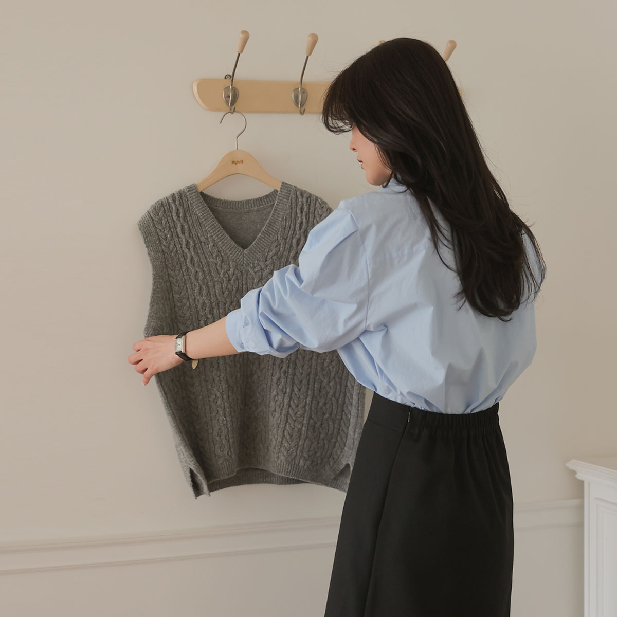 커밍 램스울 꽈배기니트조끼