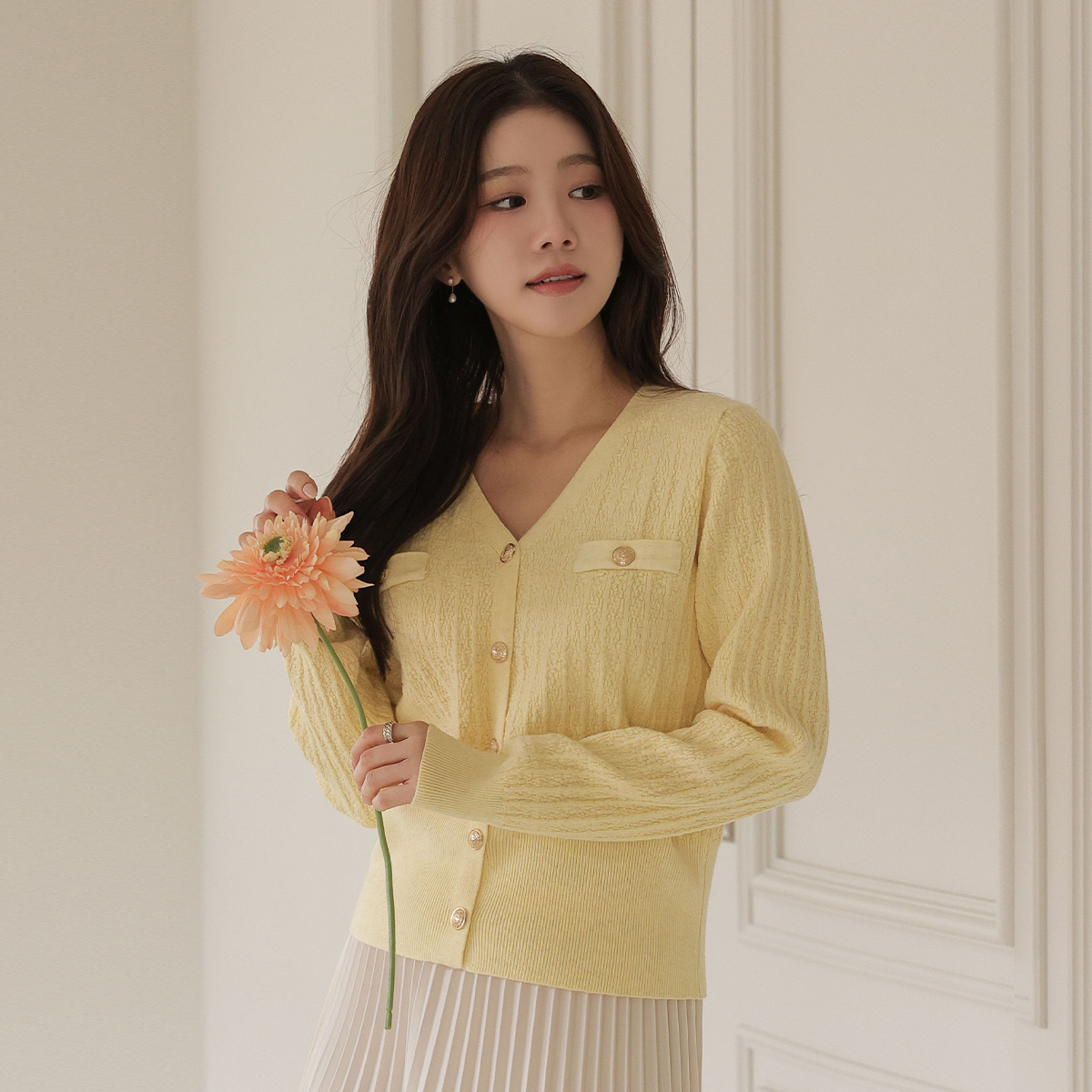 Twinkle pleated button knit