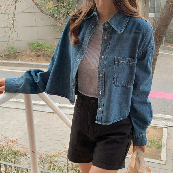 Arte Crop loose fit denim shirt (55-77)