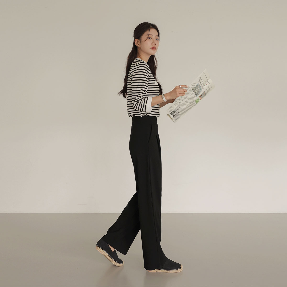 <b>[Limited Quantity SALE]</b> Simple Tension Up Double Pin Tuck Wide Banding Slacks