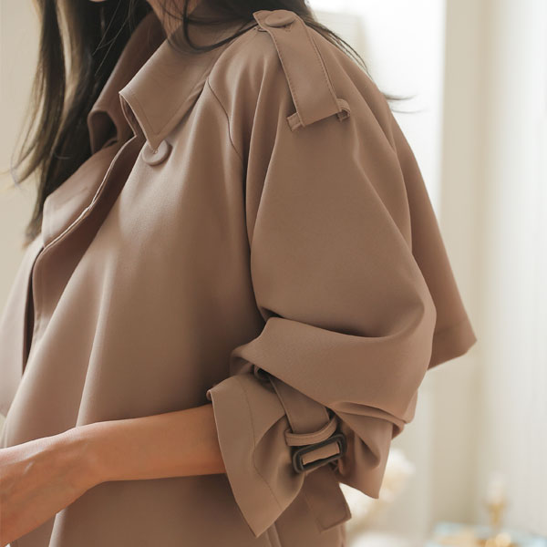 <font color="bb4b57"><b>Limited quantity SALE</b></font><br> Yester Short Trench Coat