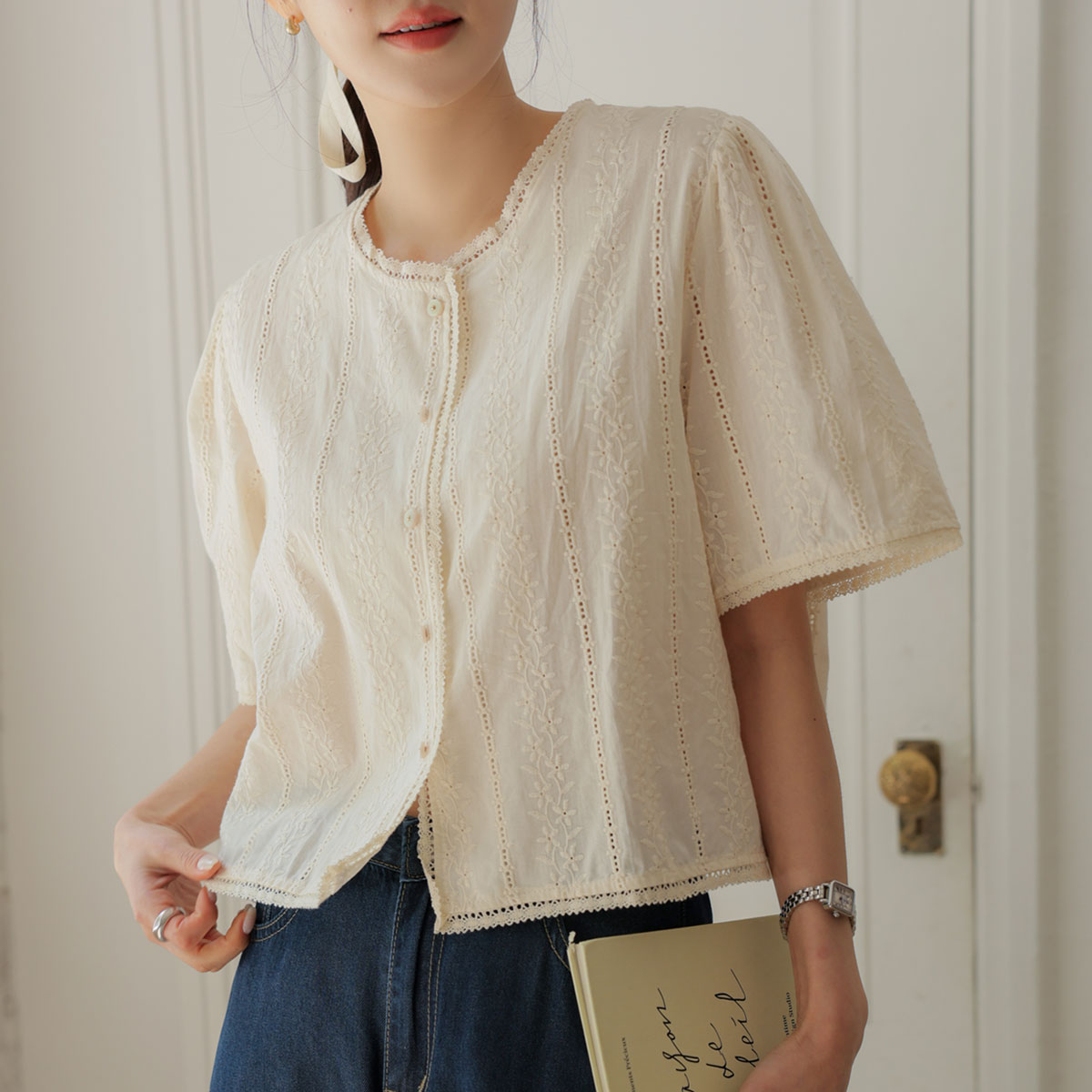 Floral embroidered blouse