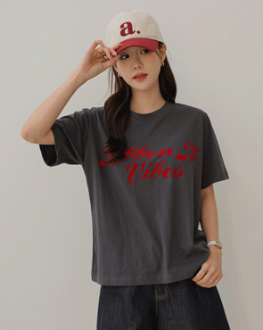 bowknot lettering color combination Short Sleeves T-shirt