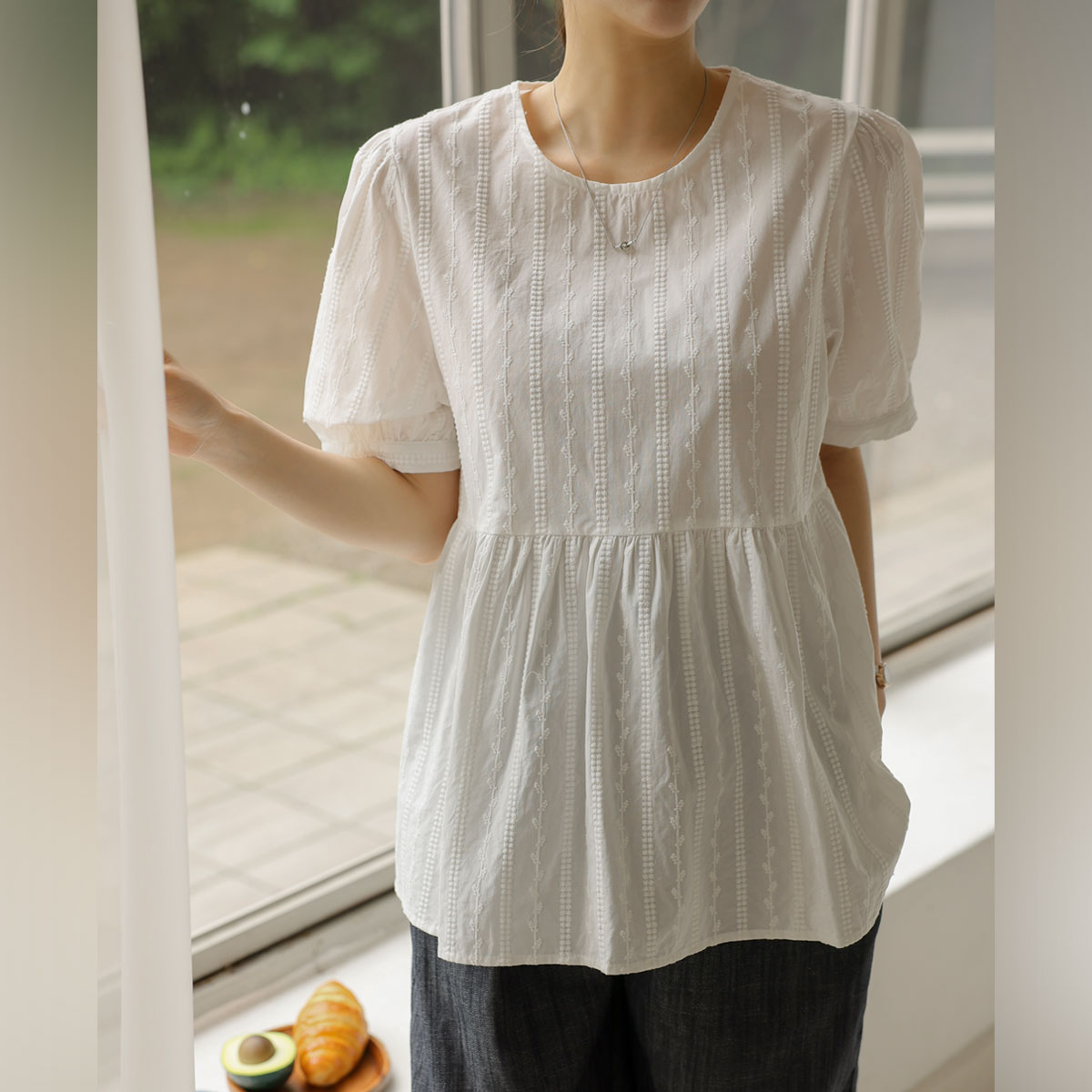 <font color="#810100"><b>[Made]</b></font> Lace Jaggard Flare Blouse