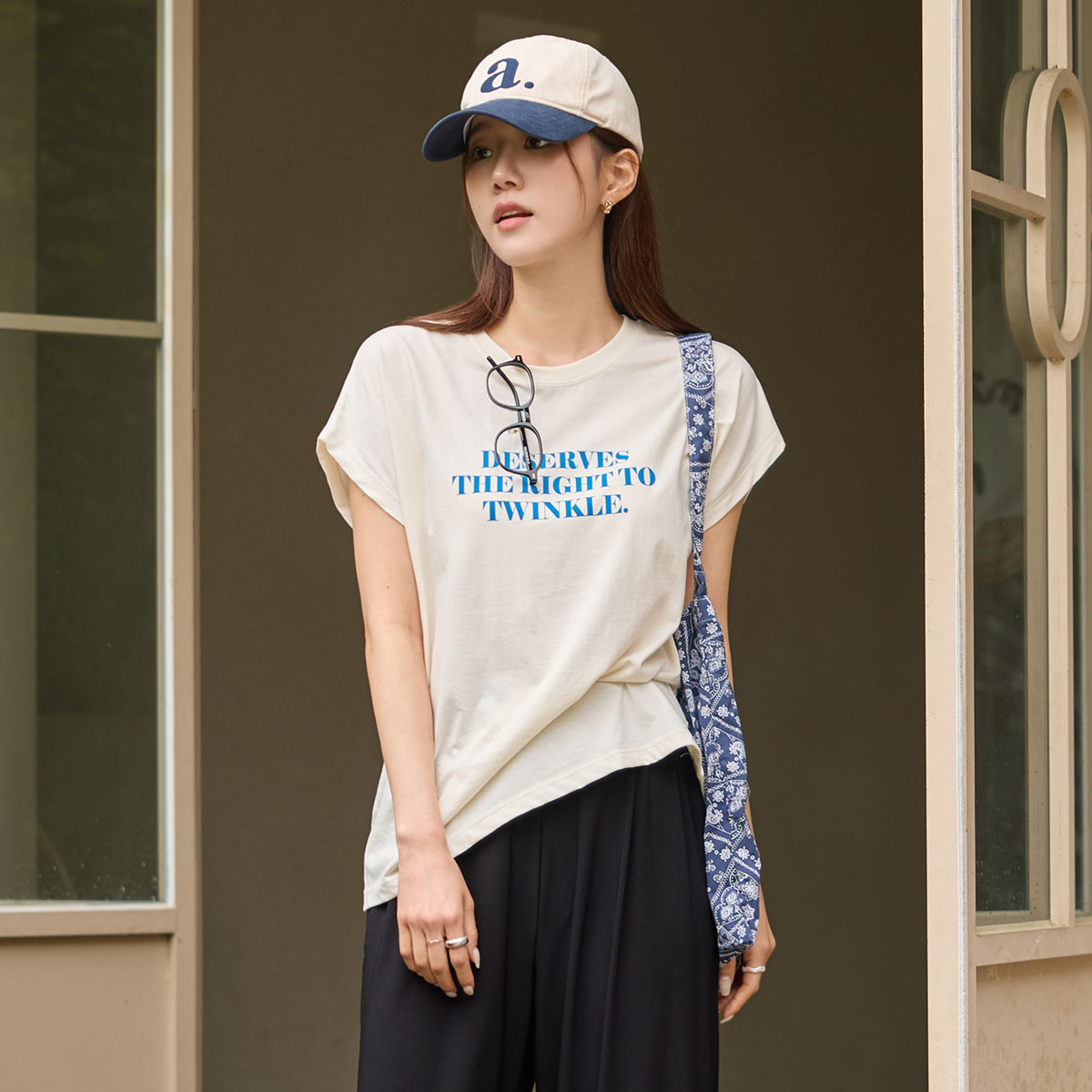 Lettering Chic Short Sleeves T-shirt