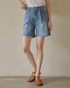 Daily Comfortable Pin Tuck Denim Shorts