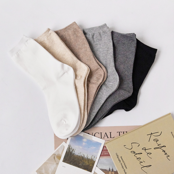 <font color="bb4b57"><b>[Special Offer 1+1]</b></font><br> Cotton long socks for everyday wear