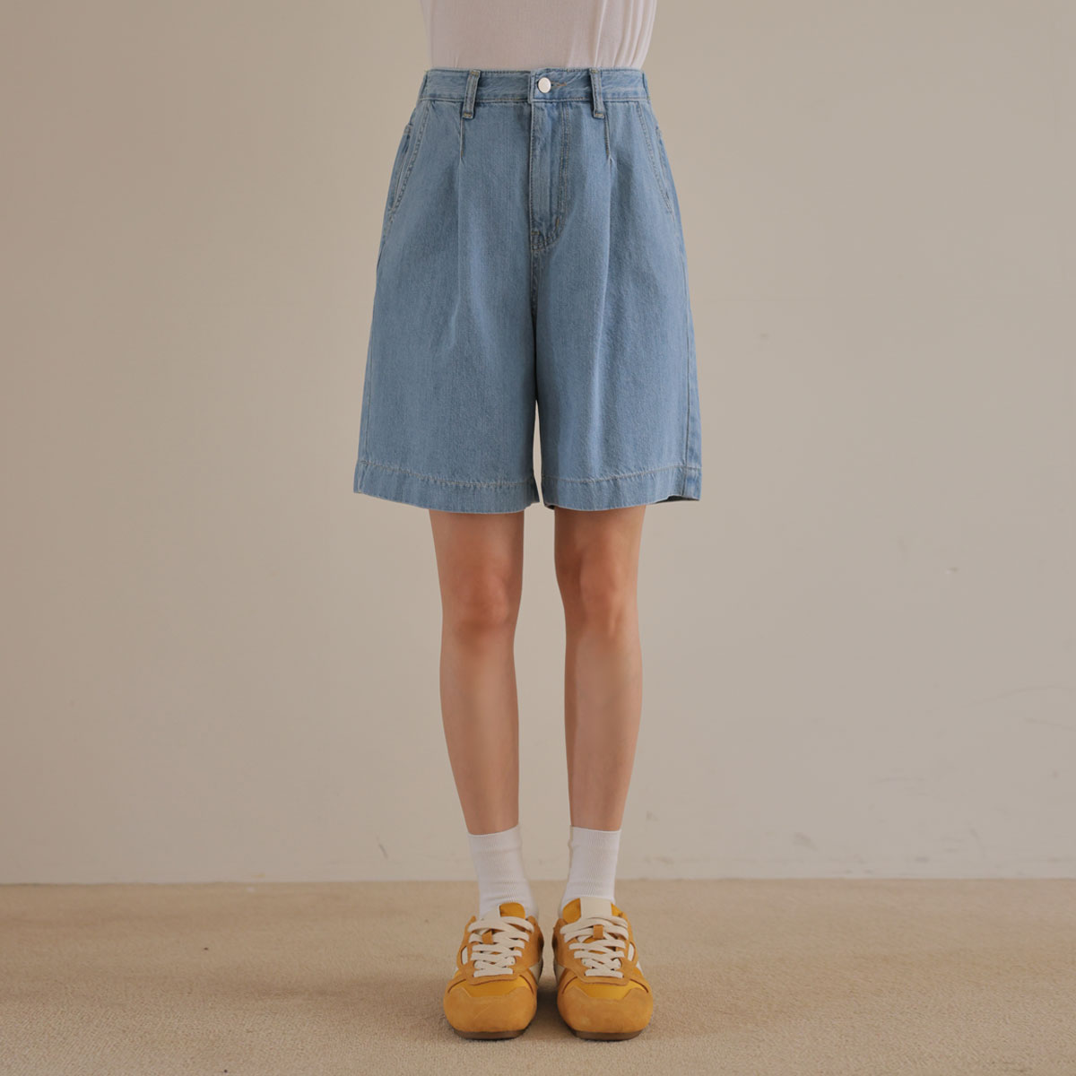Point Patch Bermuda Denim Shorts