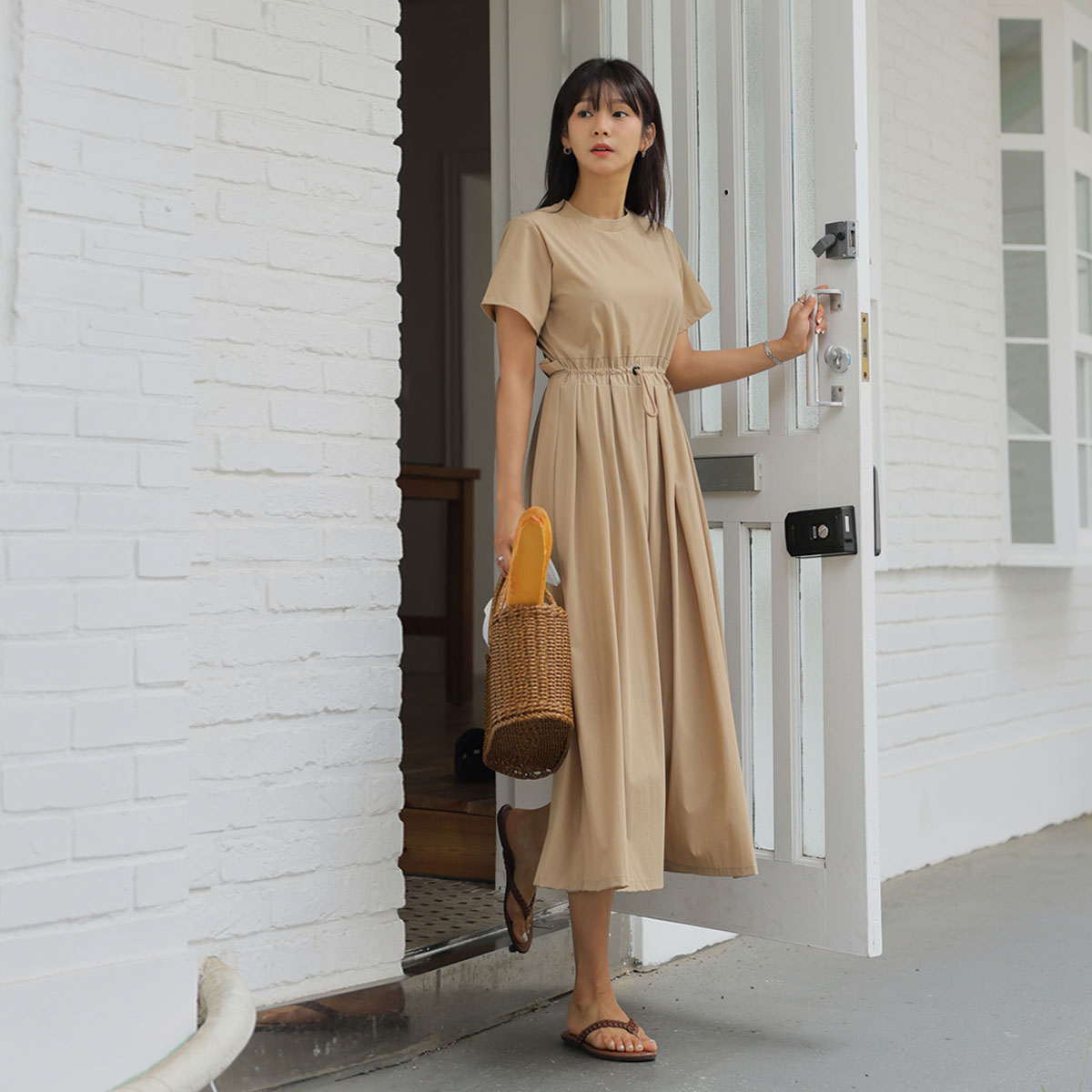 <b>[Limited Quantity SALE]</b> Ice String Pleats Jumpsuit