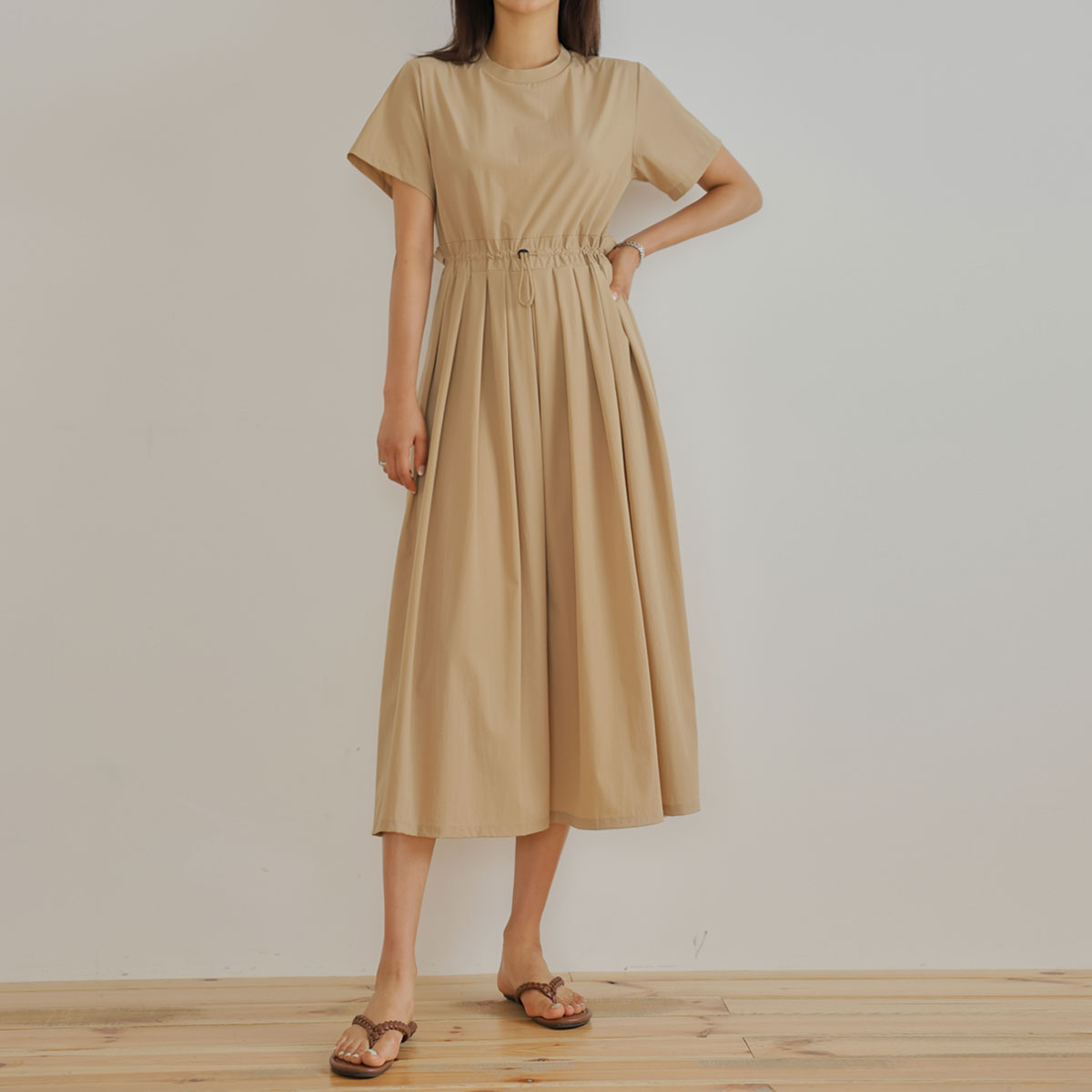 <b>[Limited Quantity SALE]</b> Ice String Pleats Jumpsuit