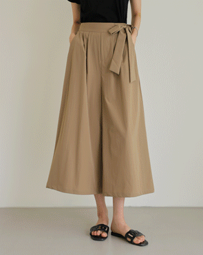 Ribbon Point Pin Tuck Wide Pants
