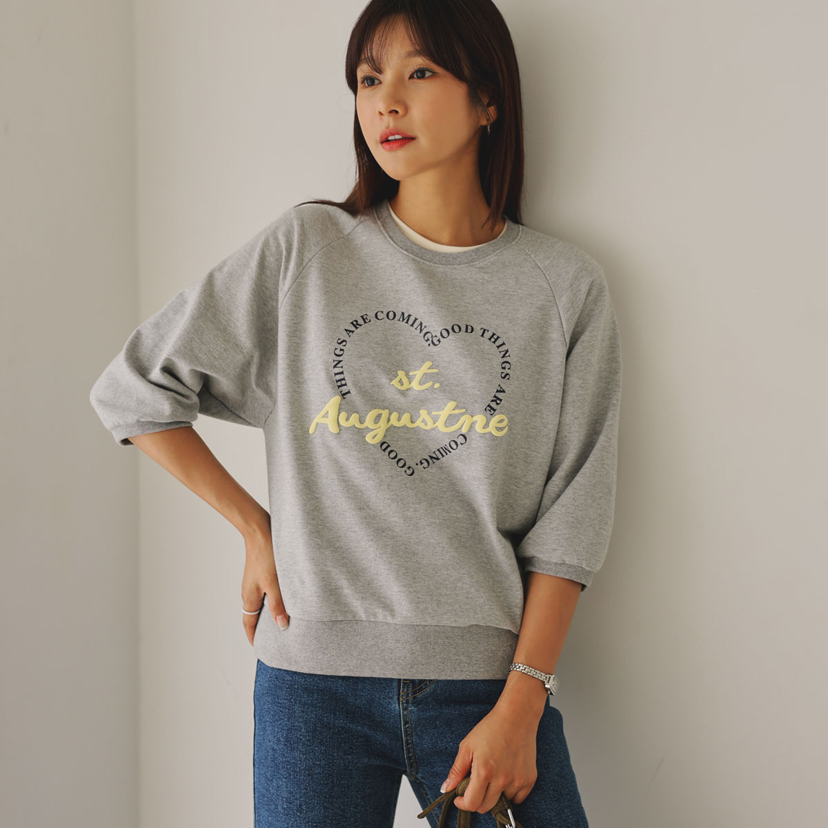 Heart Lettering Sweatshirt