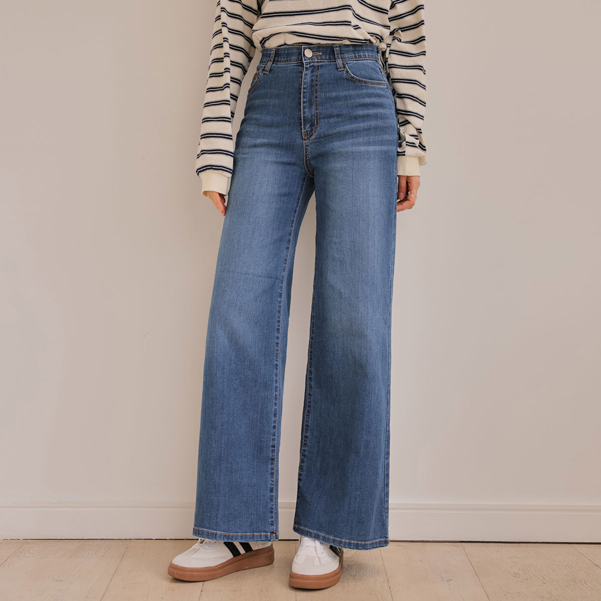 Signature Span Wide Denim Pants