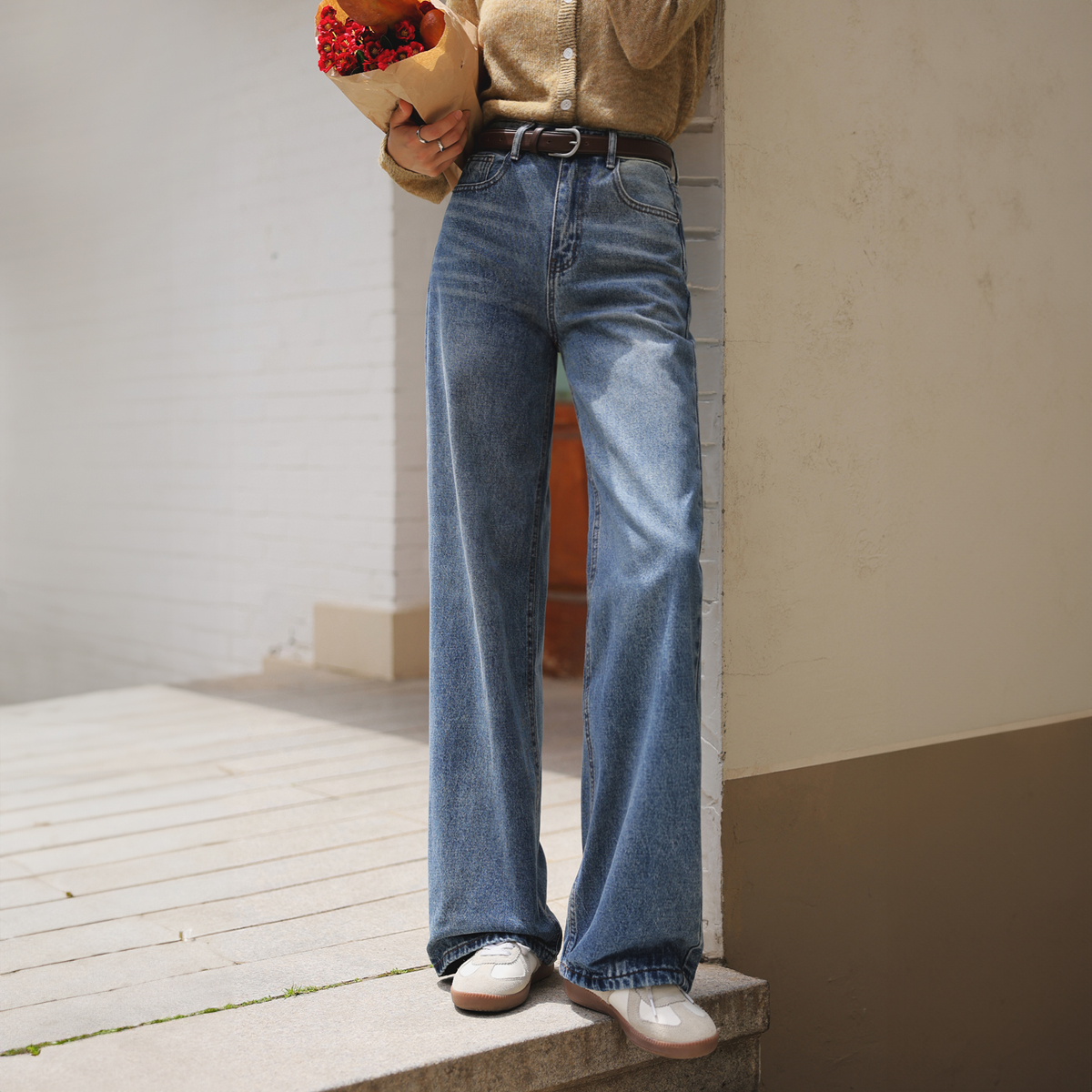 Corrective fit, firm wide denim pants