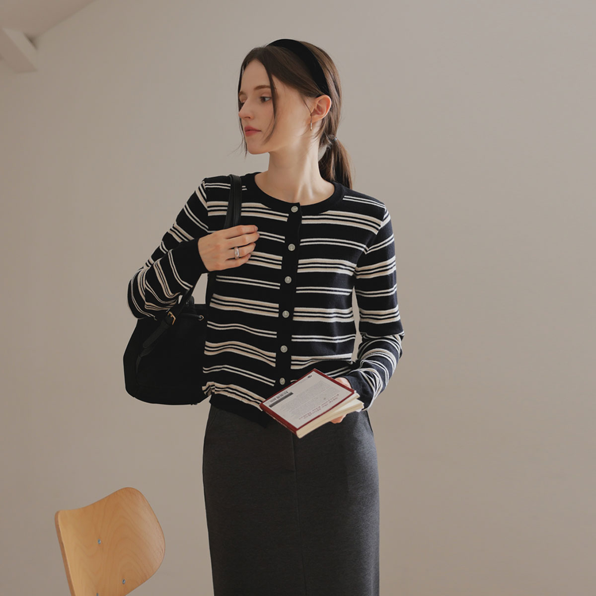 French single-breasted knit