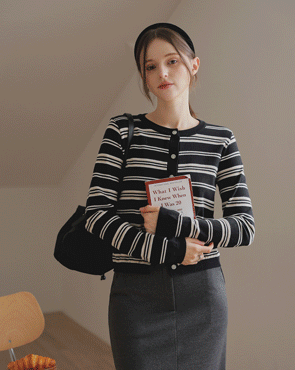 French single-breasted knit