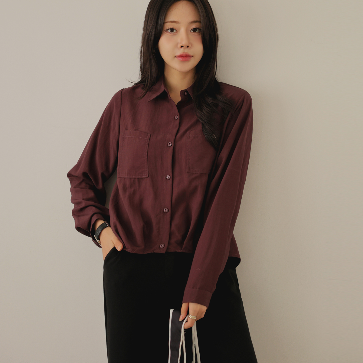 pendant pin tuck shirt