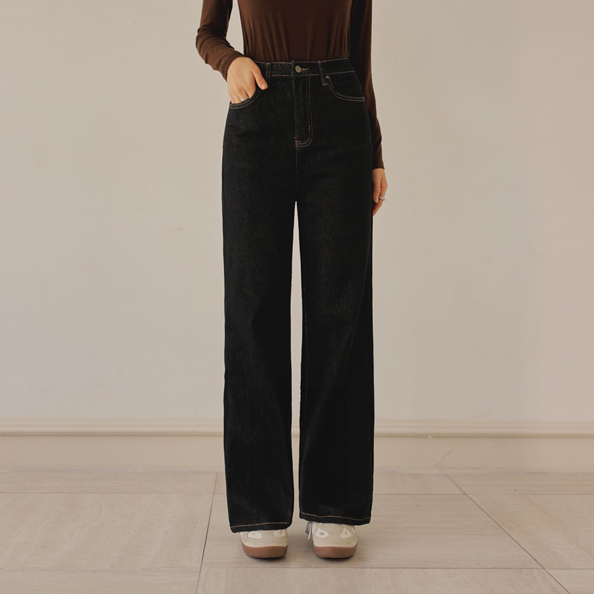 <b>[4,000 units sold ✨/Hidden waist banding]</b> Soft, soft wide denim pants (S-2XL)