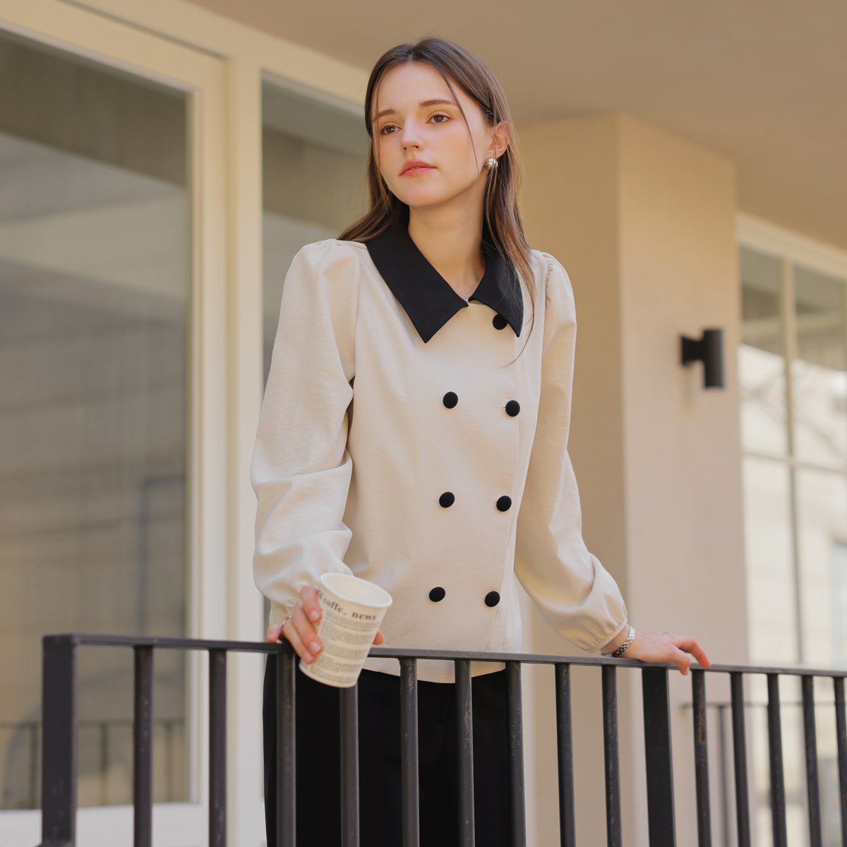 Rose-colored collar blouse