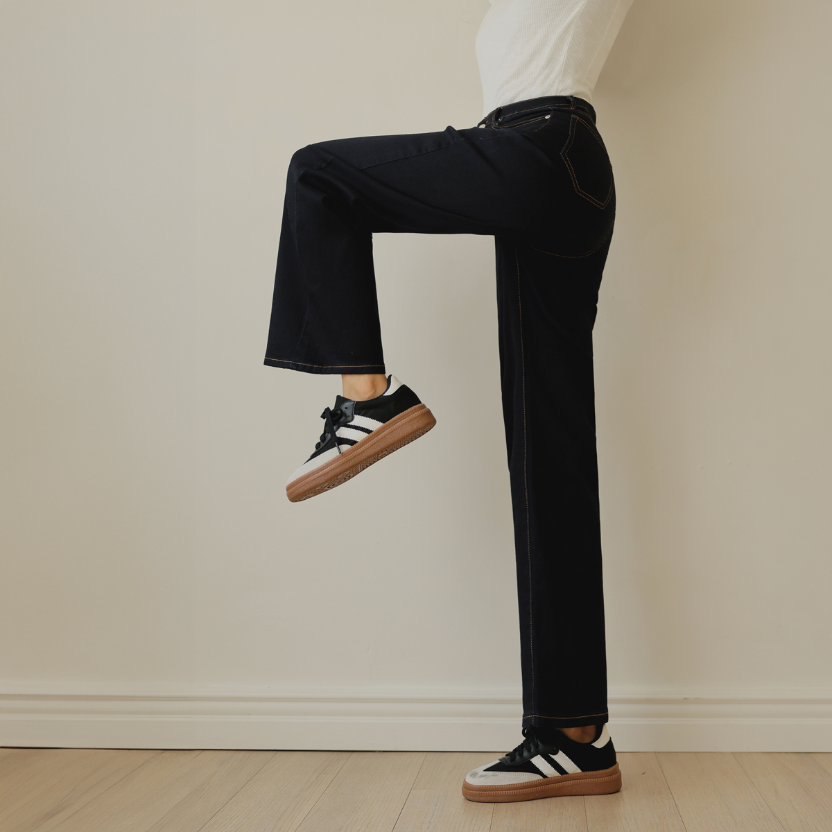 Jelly Tension Semi-Wide Deep Denim Pants