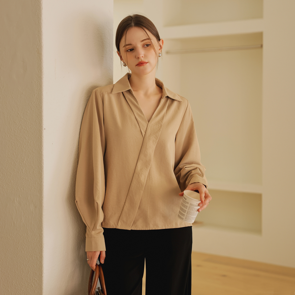 <b>[Special Offer 1+1]</b> Pintuck V Collar Blouse