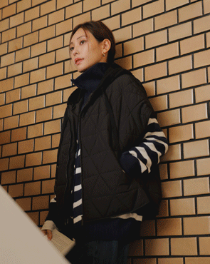 Poncho Quilted Hood Padded Vest