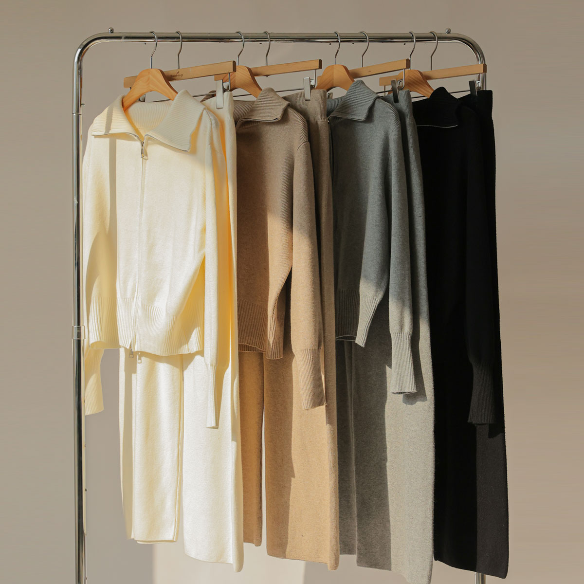 One-Mile Zip-Up Knit Top and Bottom Set (50% Viscose)