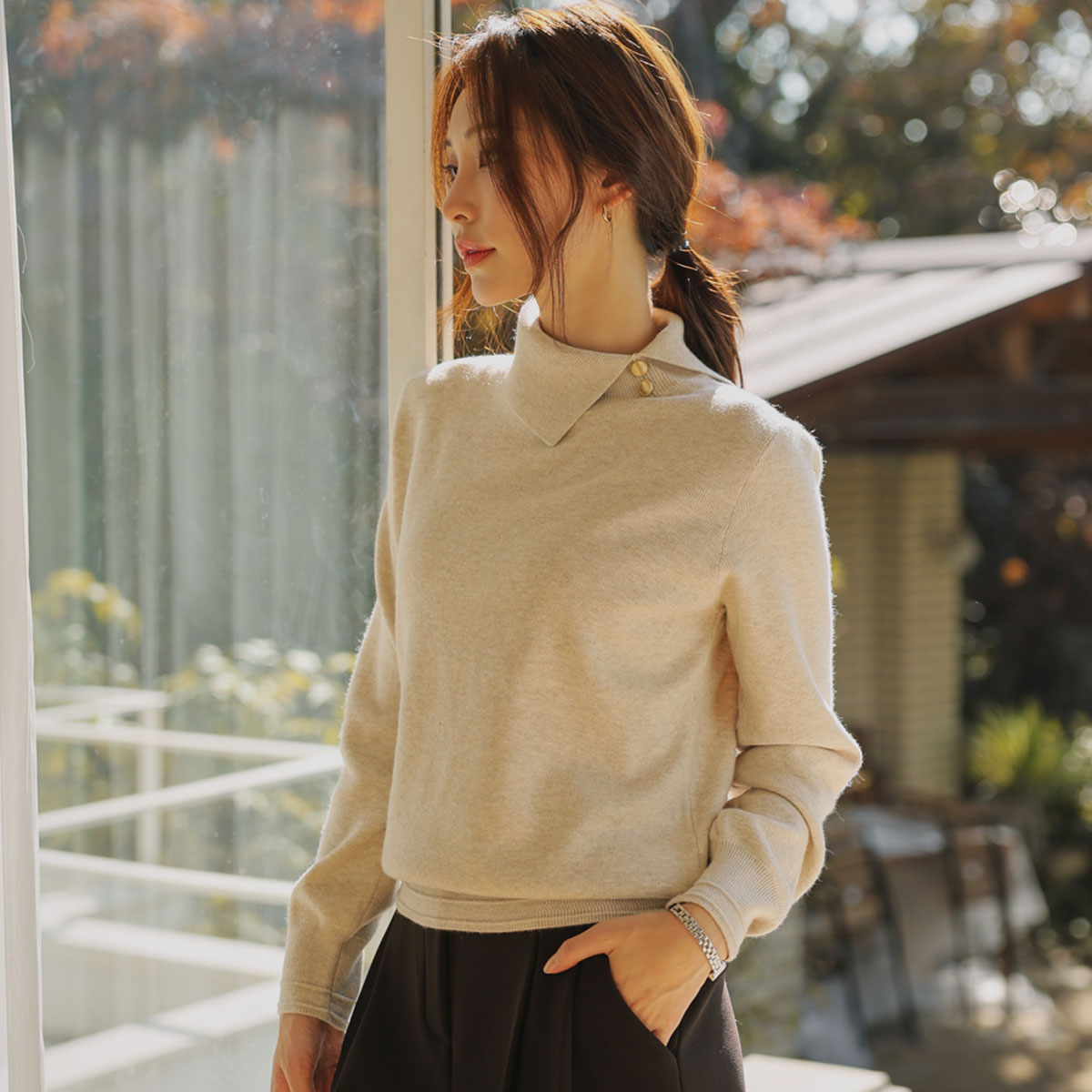 Double gold button pola knit