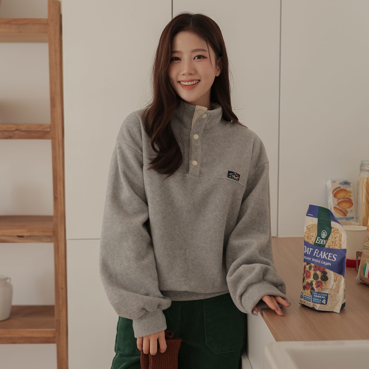 High-density semi-open fleece man-to-man