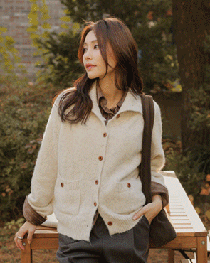 Hairy high-neck button cardigan knit