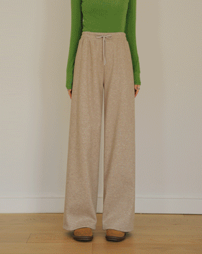 Warm and cozy fleece knit banding pants