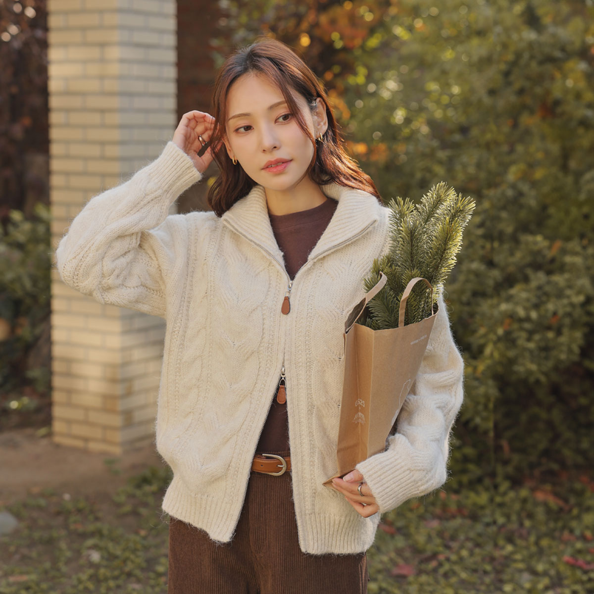 twist cable zip knit