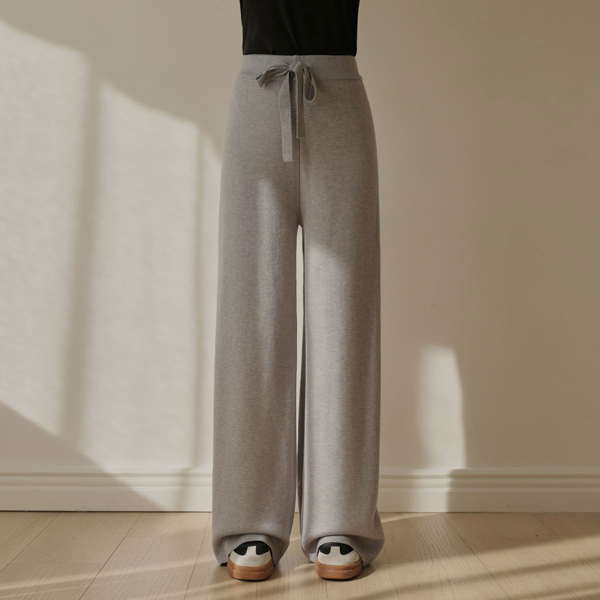 Hot pack raised banding knit pants