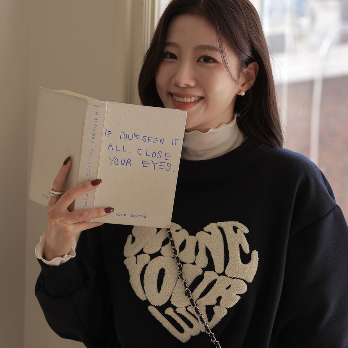 <b>[Special 2-Piece Offer]</b> Brinny Wave Line Span Paula T-shirt