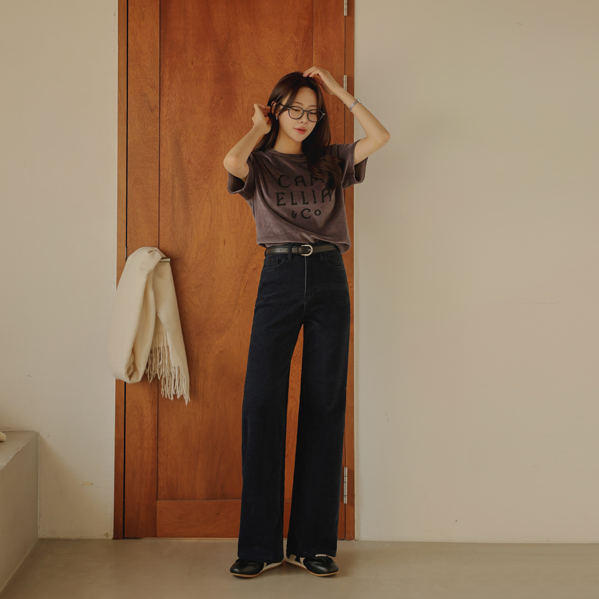 Premium velvet raised denim pants