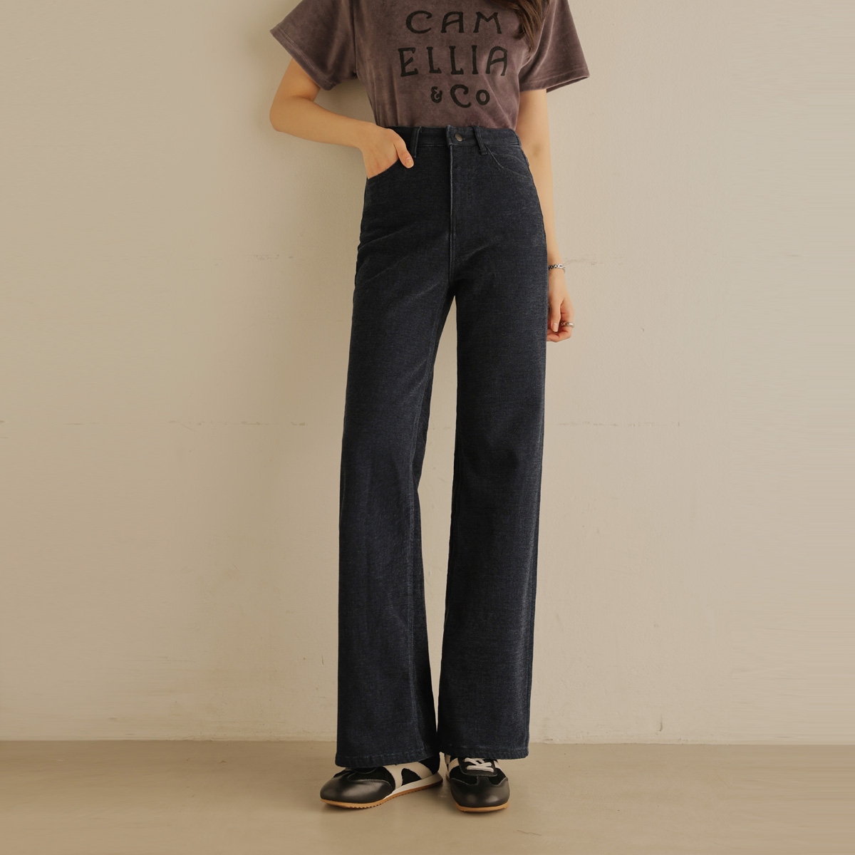 Premium velvet raised denim pants