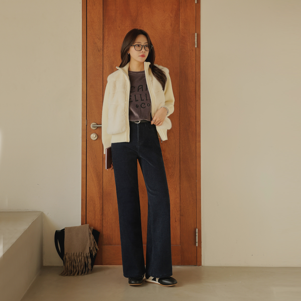 Premium velvet raised denim pants