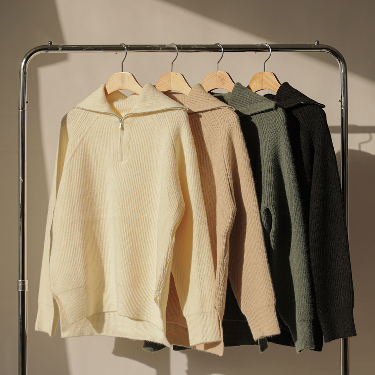 Serakara Zip knit