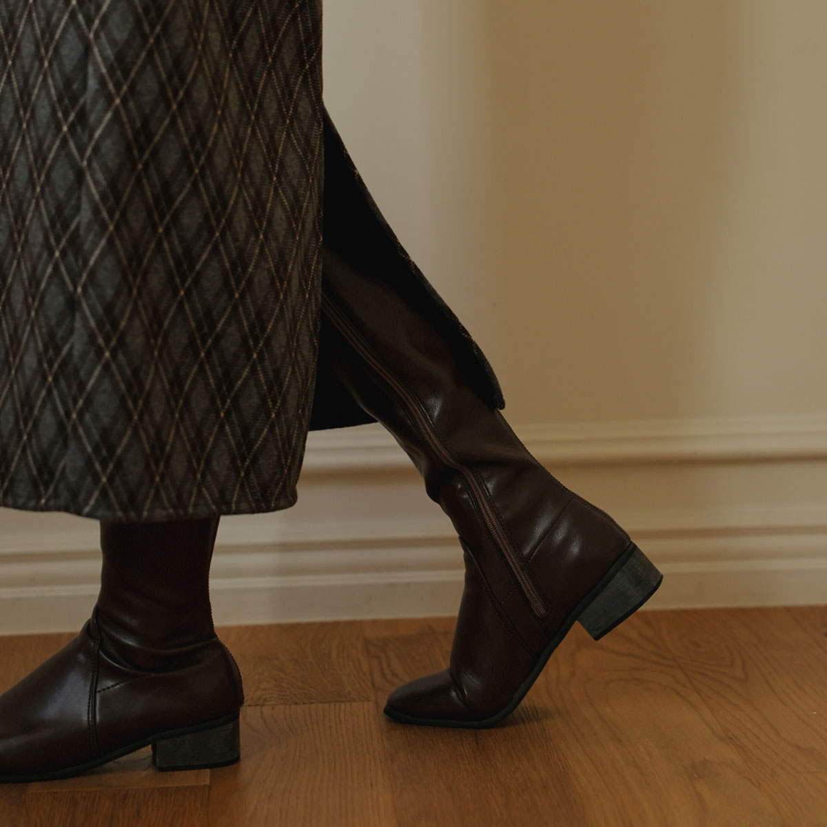 Check mink fur skirt