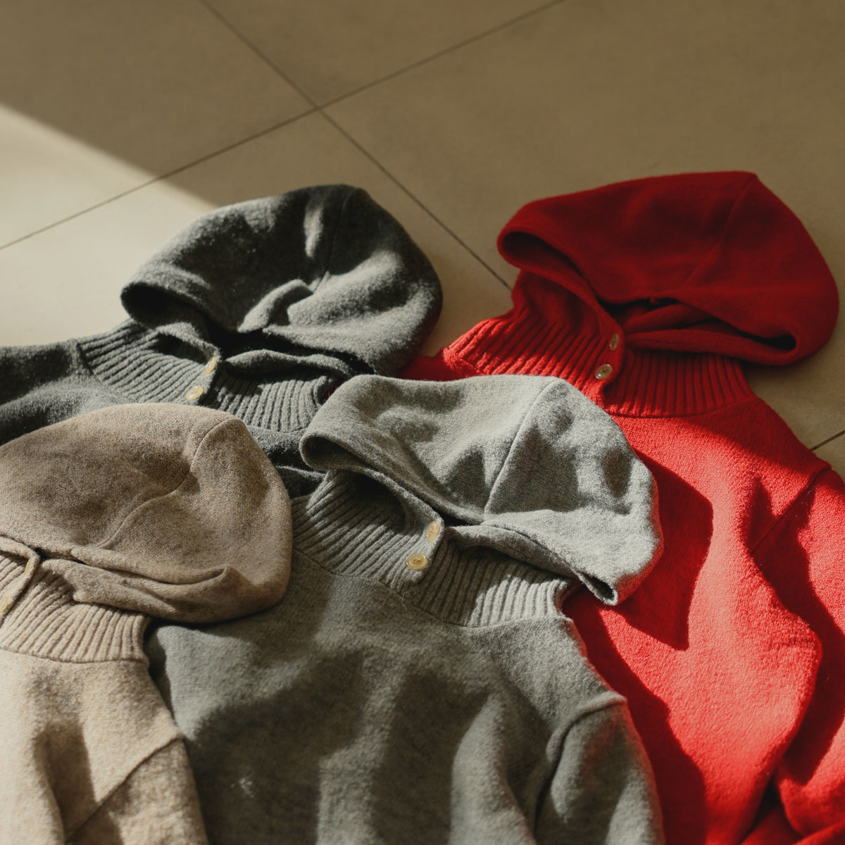 Bread Button Knit Hood