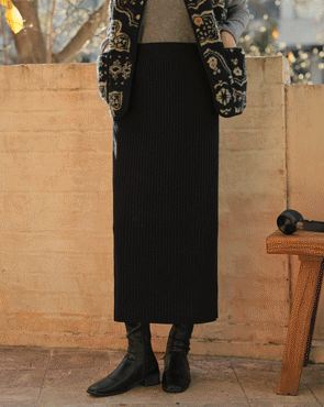 Tantan Golji Banding Knit Skirt