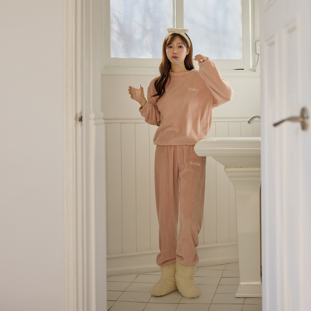 Honey Sleep Embroidery Sleepwear Set